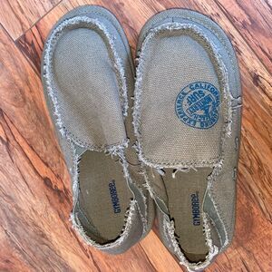 NWOT Gymboree Kids shoes Sz13
